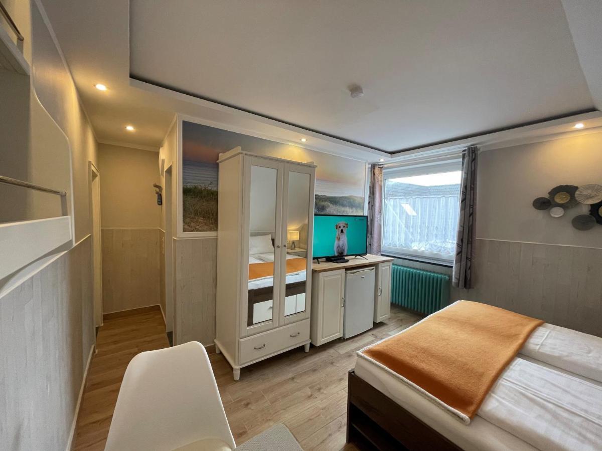 Hotel Kenny & Henry Cuxhaven Esterno foto