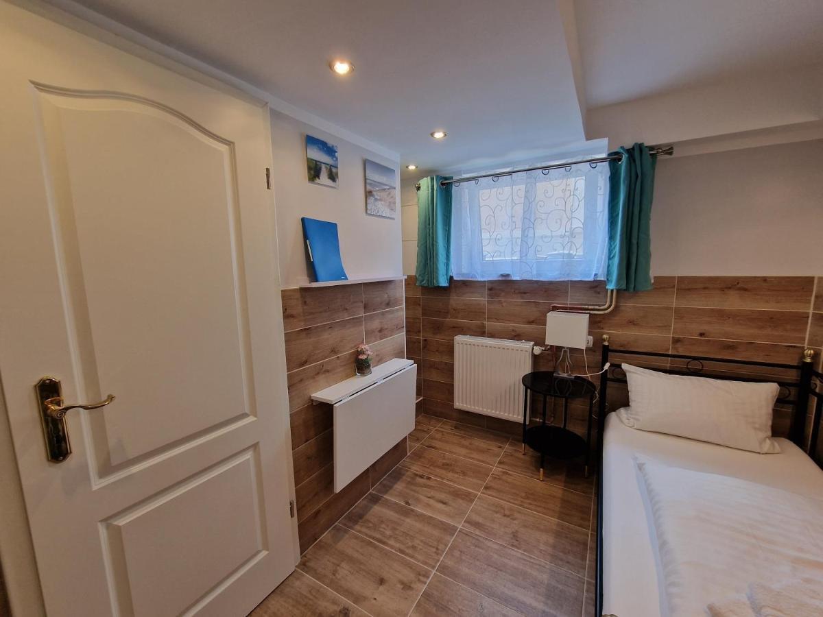 Hotel Kenny & Henry Cuxhaven Esterno foto