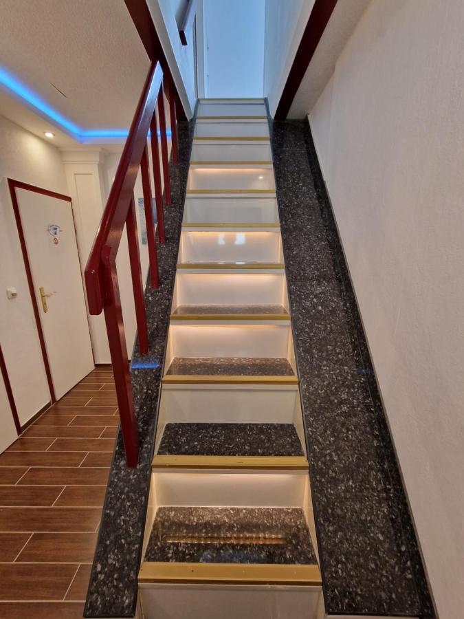 Hotel Kenny & Henry Cuxhaven Esterno foto