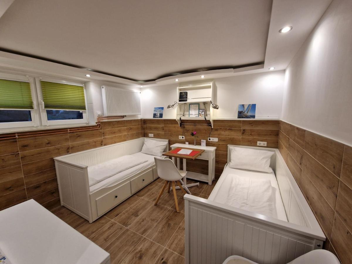Hotel Kenny & Henry Cuxhaven Esterno foto