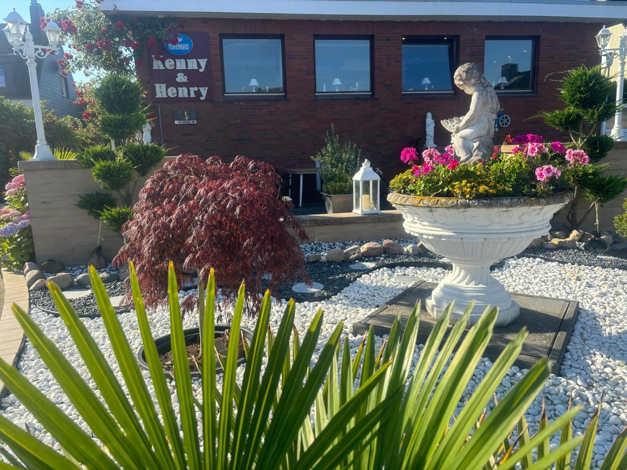 Hotel Kenny & Henry Cuxhaven Esterno foto